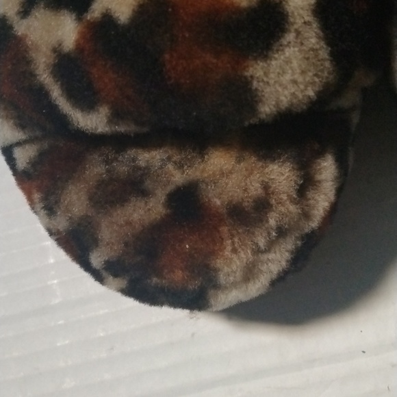 Ugg fluff slides - Picture 7 of 11